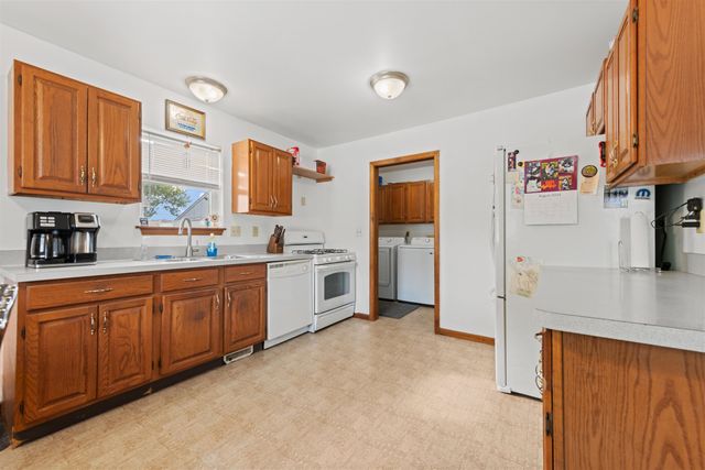 836 Bruce Street, Cottrellville Twp, MI 48039