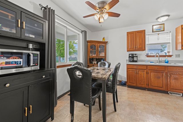 836 Bruce Street, Cottrellville Twp, MI 48039