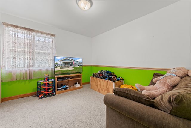 836 Bruce Street, Cottrellville Twp, MI 48039