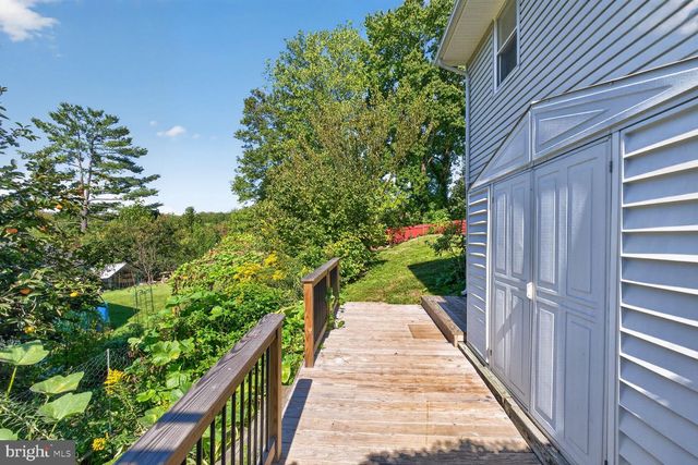 6012 LORETTO ST, Springfield, VA 22150