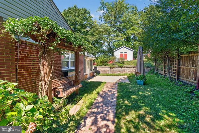 6012 LORETTO ST, Springfield, VA 22150