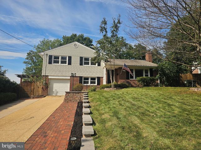 6012 LORETTO ST, Springfield, VA 22150