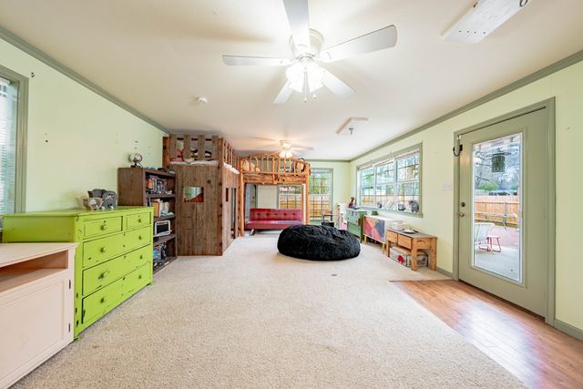 11196 Moss Street, Brownsboro, TX 75756