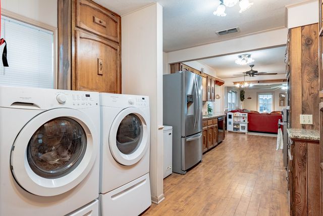 11196 Moss Street, Brownsboro, TX 75756