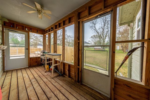 11196 Moss Street, Brownsboro, TX 75756