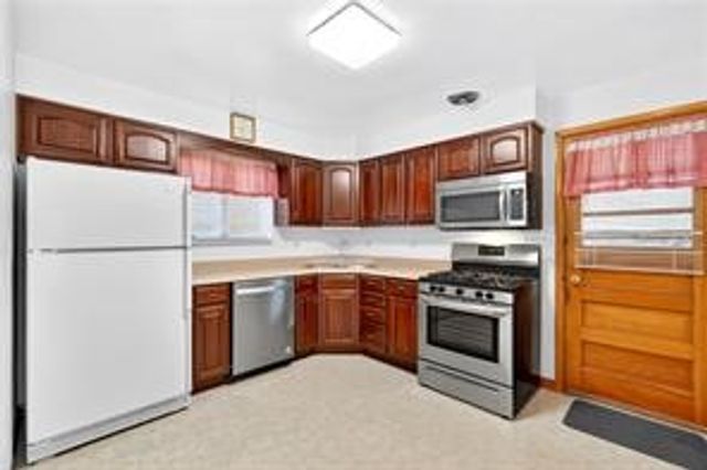 34 Westmoreland Dr., Monessen, PA 15062