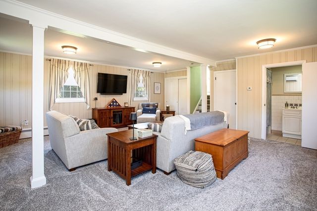 4 Clark Lane, Swansea, MA 02777