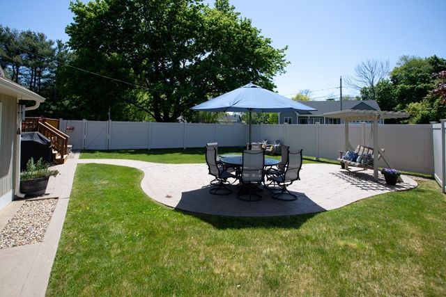 4 Clark Lane, Swansea, MA 02777