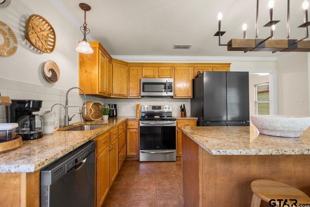 15377 County Road 434, Lindale, TX 75771