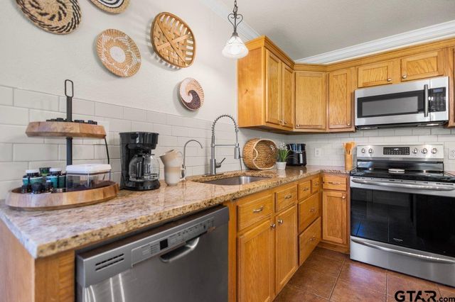 15377 County Road 434, Lindale, TX 75771