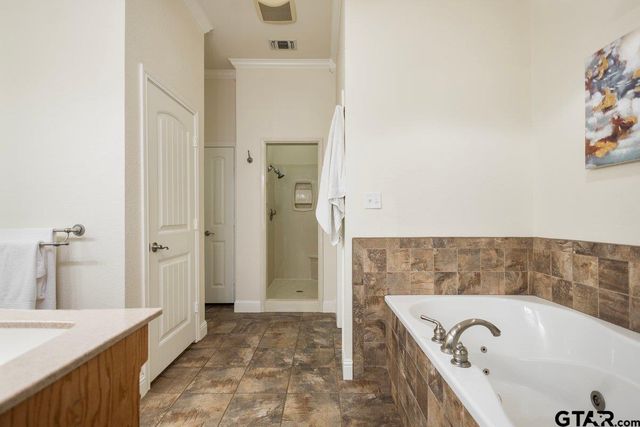 15377 County Road 434, Lindale, TX 75771