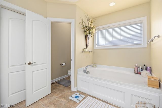 6427 Torington Drive, Medina, OH 44256