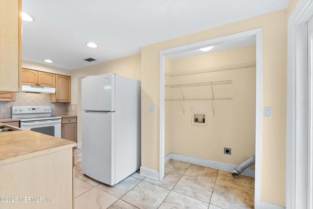 321 9TH Street N, Jacksonville Beach, FL 32250