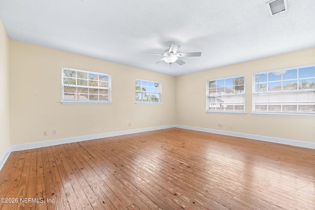 321 9TH Street N, Jacksonville Beach, FL 32250