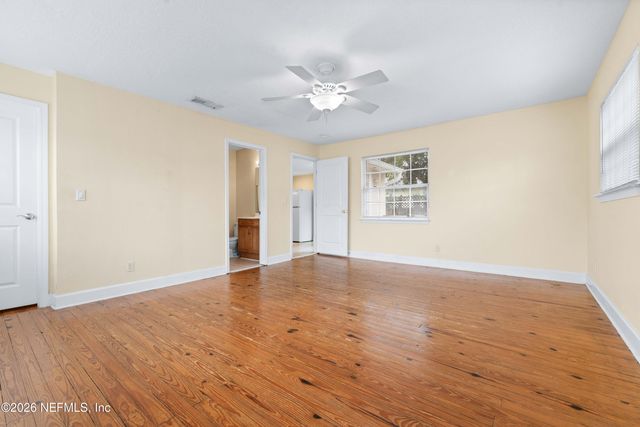 321 9TH Street N, Jacksonville Beach, FL 32250