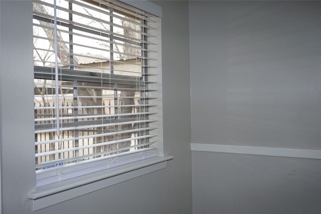 2443 N Graham Drive, Arlington, TX 76013