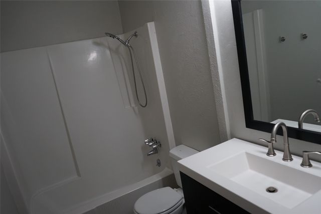 2443 N Graham Drive, Arlington, TX 76013