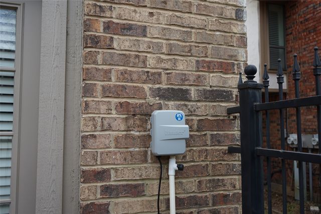 2443 N Graham Drive, Arlington, TX 76013