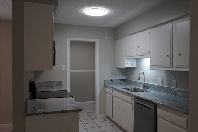 2443 N Graham Drive, Arlington, TX 76013