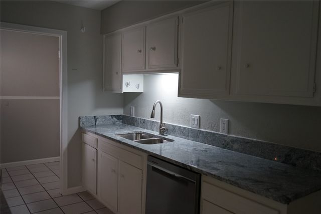 2443 N Graham Drive, Arlington, TX 76013