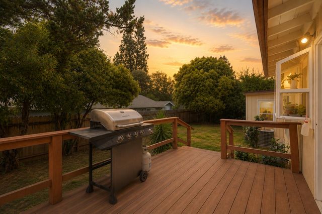 1333 Wesley Ln, Auburn, CA 95603