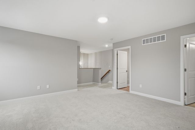 1056 Quarry Oak Drive, Grove City, OH 43123