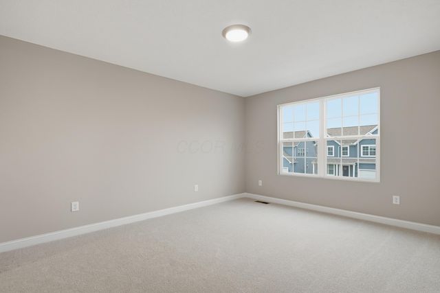 1056 Quarry Oak Drive, Grove City, OH 43123