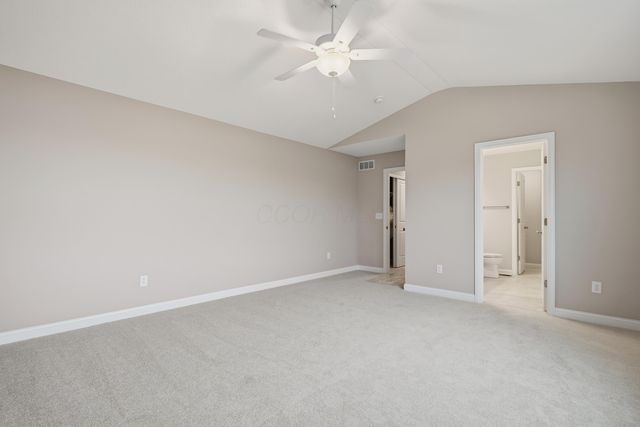 1056 Quarry Oak Drive, Grove City, OH 43123