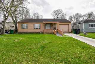 4814 Scenic Drive, Houston, TX 77048