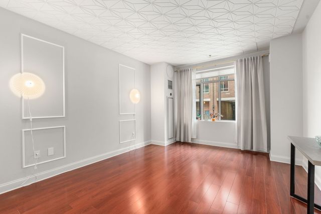17 Otis St D105, Cambridge, MA 02141