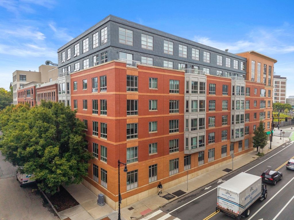 17 Otis St D105, Cambridge, MA 02141