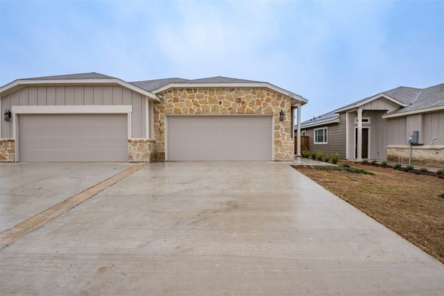 656 Wheatfield Drive, Venus, TX 76084