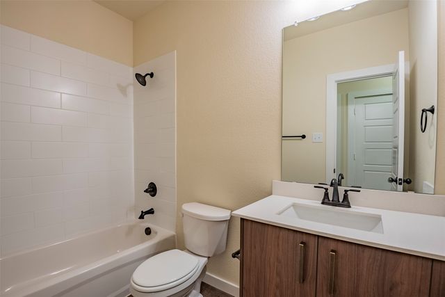 656 Wheatfield Drive, Venus, TX 76084