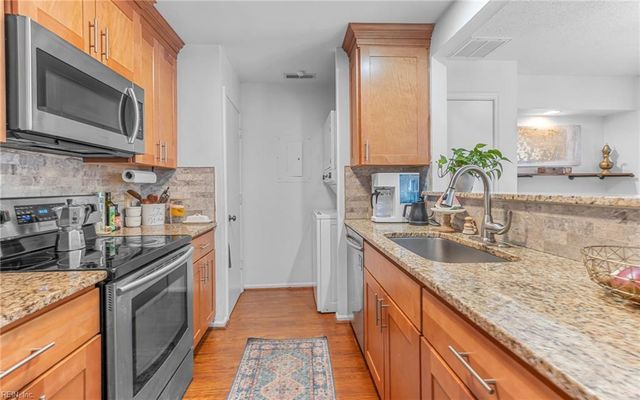 1025 Shelford CT, Virginia Beach, VA 23454