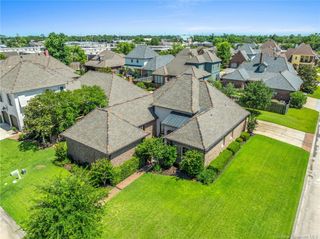 929 Carondelet Drive, Lake Charles, LA 70605