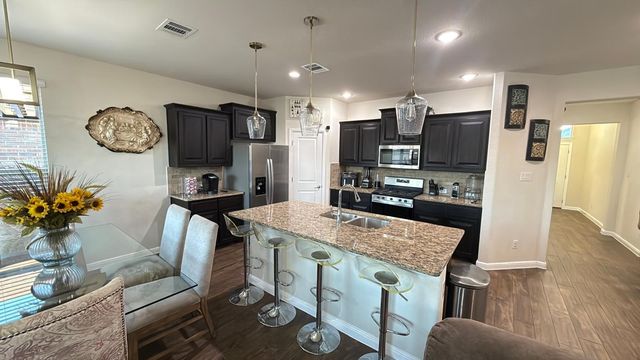 9124 Sycamore Leaf Drive, Fort Worth, TX 76179