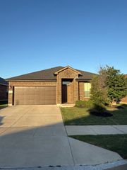 9124 Sycamore Leaf Drive, Fort Worth, TX 76179