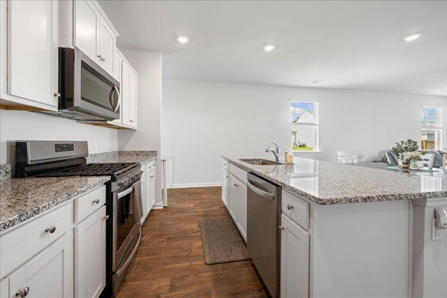 905 Woodside Creek Lane, Summerville, SC 29486