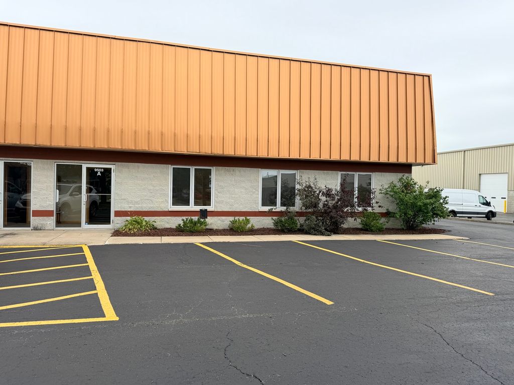 9503 Gulfstream Road A, Frankfort, IL 60423 — exterior