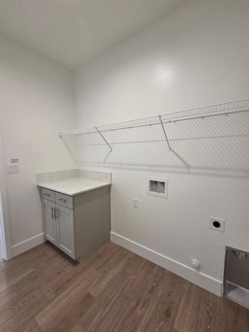 1187 Milestone Road W, Madera, CA 93636