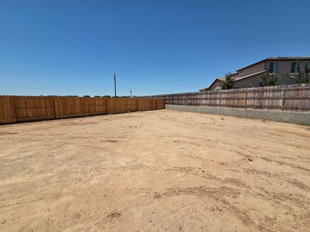 1187 Milestone Road W, Madera, CA 93636