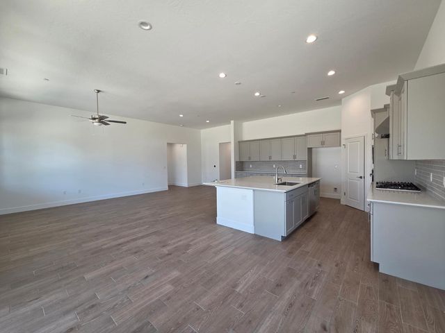 1187 Milestone Road W, Madera, CA 93636