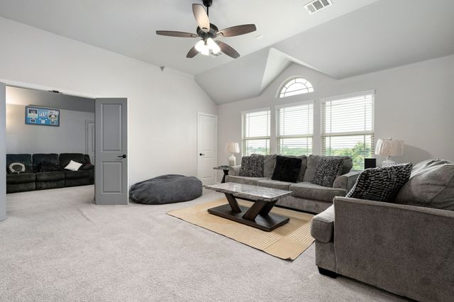 116 Thoroughbred Drive, Hickory Creek, TX 75065