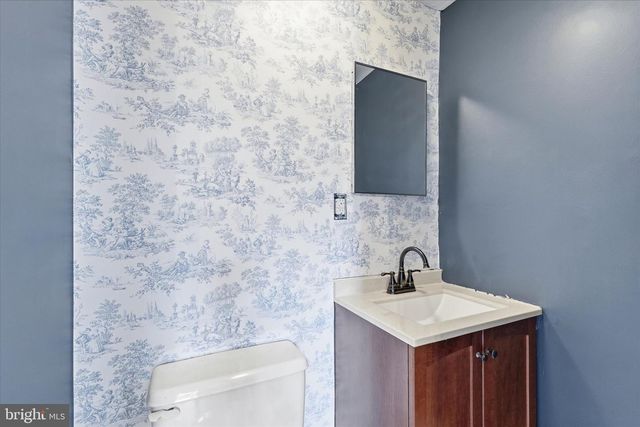 404 CEDAR DR, Lanoka Harbor, NJ 08734