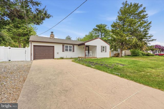 404 CEDAR DR, Lanoka Harbor, NJ 08734