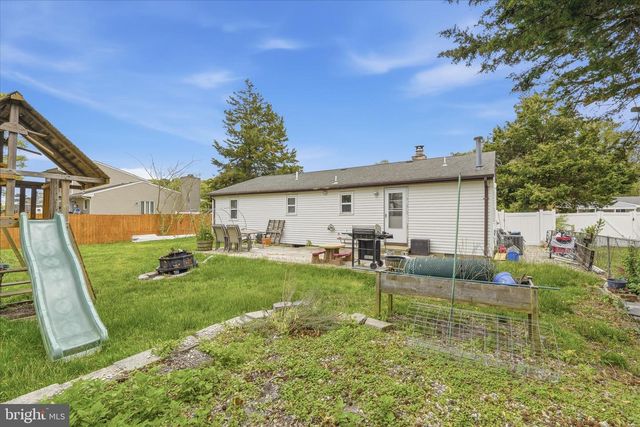 404 CEDAR DR, Lanoka Harbor, NJ 08734
