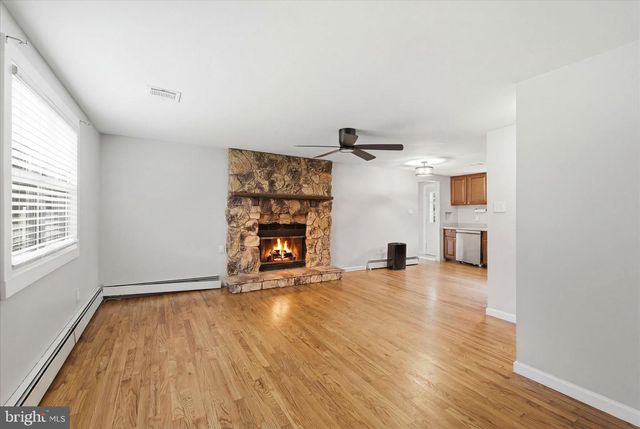 404 CEDAR DR, Lanoka Harbor, NJ 08734