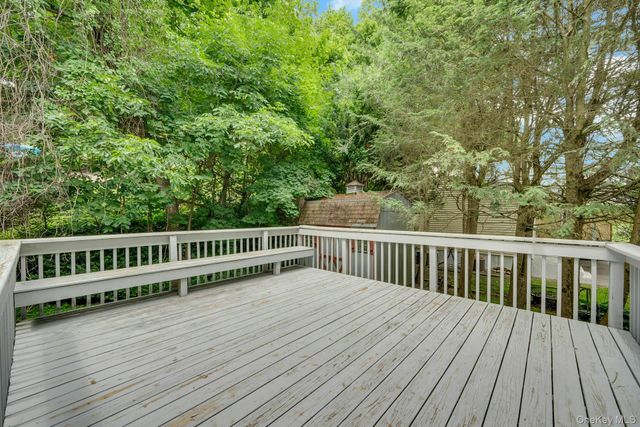 34 Dogwood Drive, Scarsdale, NY 10583