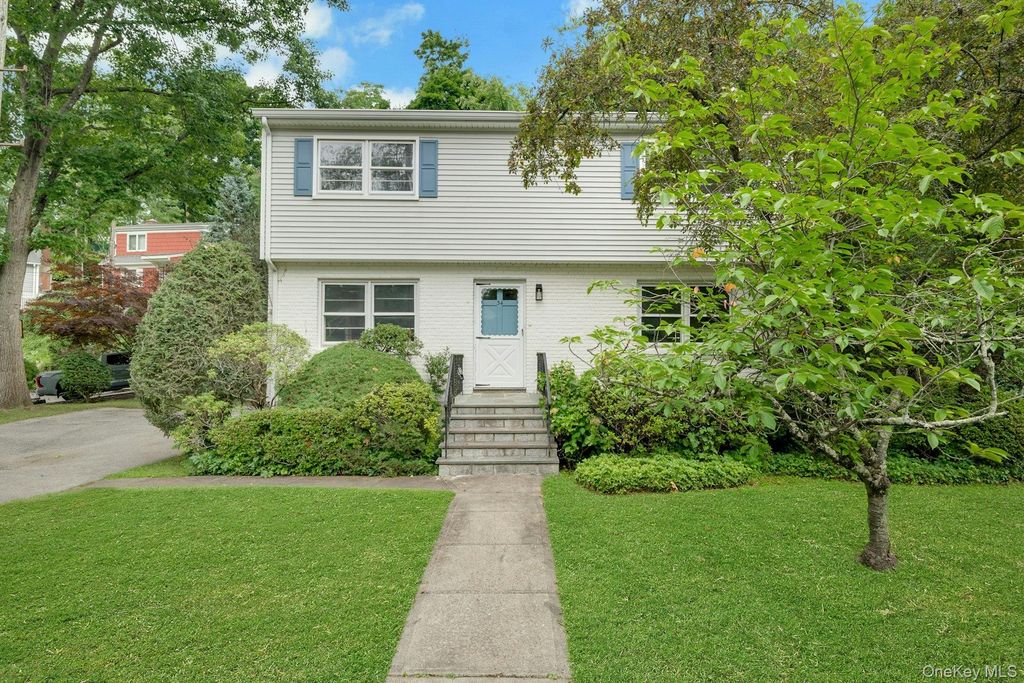 34 Dogwood Drive, Scarsdale, NY 10583