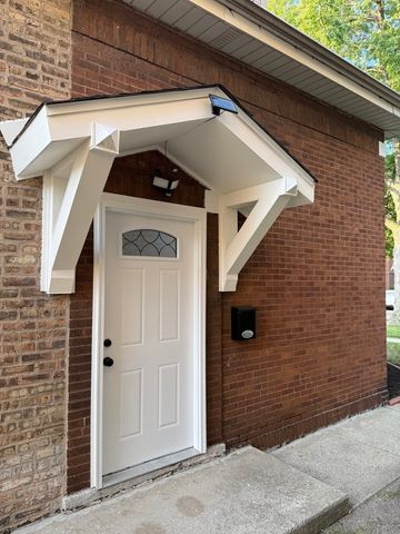 8232 S Calumet Avenue, Chicago, IL 60619